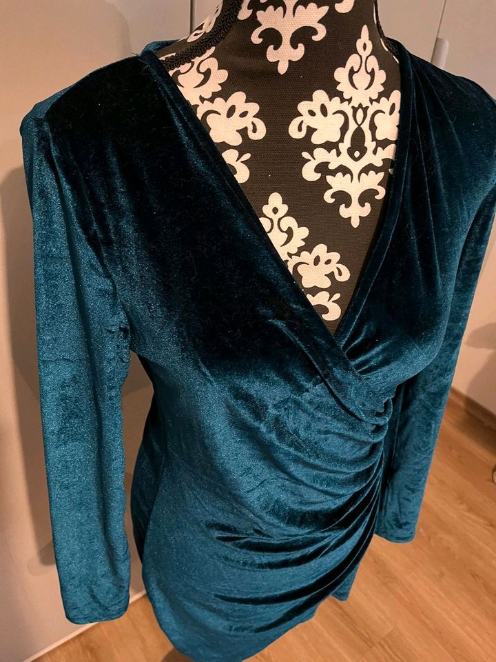 Blaues Abendkleid - Damen Größe M in Ergolding