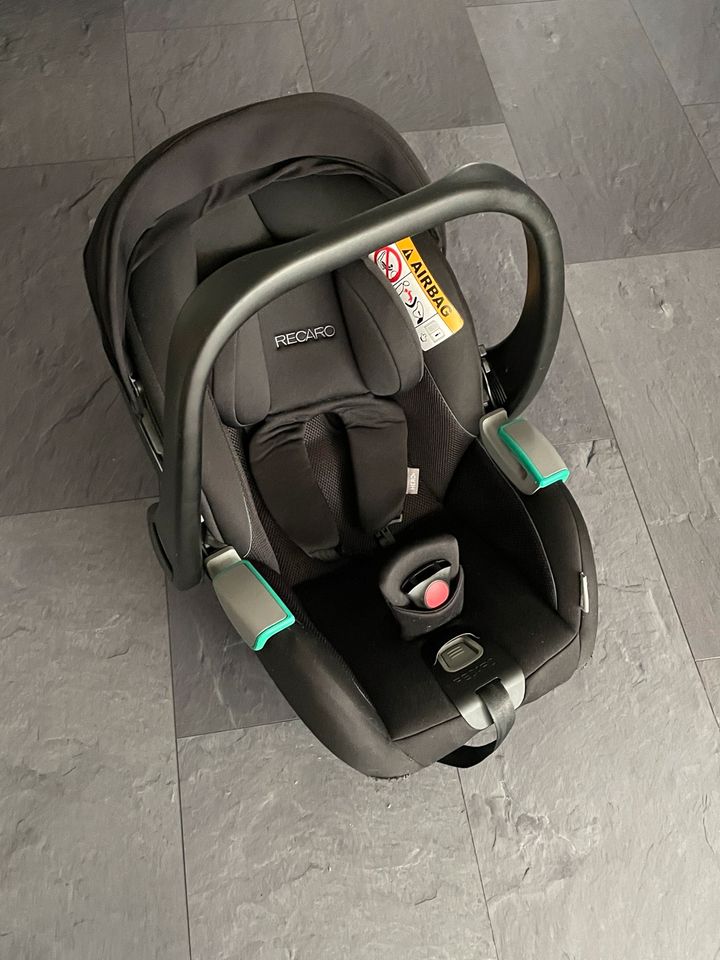 Recaro Avan Select Babyschale Hero Kindersitz Autositz in Bielefeld