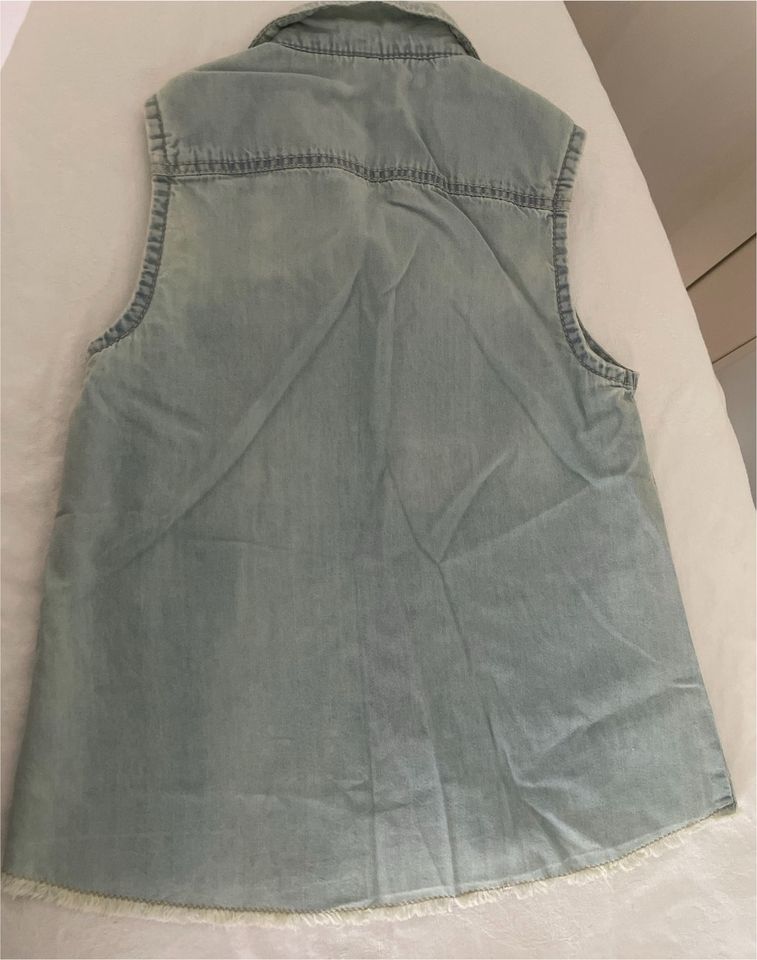 Benetton Bluse/ Shirt ohne Arm, Größe 110 in Kernen im Remstal