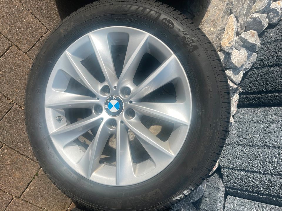 4 Winterreifen auf BMW Alufelgen (für X3 F25 oder X4 F26) in Aarbergen