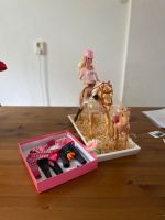 Mattel Barbie Pferd m. Lauffunktion, Fohlen und Klamotten München - Hadern Vorschau