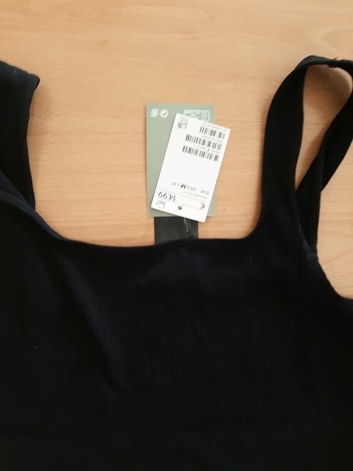 Neues top von h&m Größe M für 8 Euro in Harsewinkel