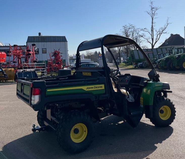 John Deere Gator HPX815E in Limburg