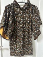 Zara Blumen Kleid mit Schmetterling Ärmel Niedersachsen - Barsinghausen Vorschau