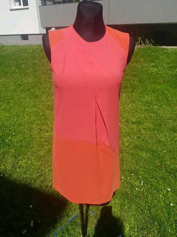 Max MARA damen Kleid gr.36 pink-orange in Frankfurt am Main