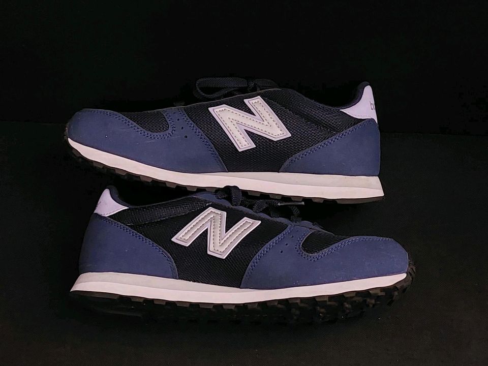 New balance Sneaker Schuhe Gr. 38 dunkelblau flieder glizzernd in Aachen