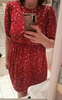 Rotes Kleid mit Puffärmelchen von Stradivarius Hessen - Roßdorf Vorschau