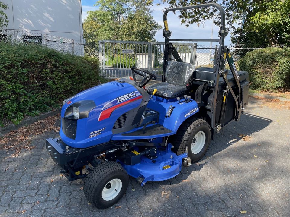 ISEKI SXG 326 Diesel-Rasentraktor mit Hochentleerung * 122cm in Berlin