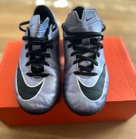 NIKE Hallen Fußballschuhe 35,5 Größe, gebraucht und gut erhalten. Hessen - Langenselbold Vorschau