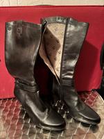 Neuwertige Caprice Damen Lederstiefel Größe 39 (6) Baden-Württemberg - Esslingen Vorschau