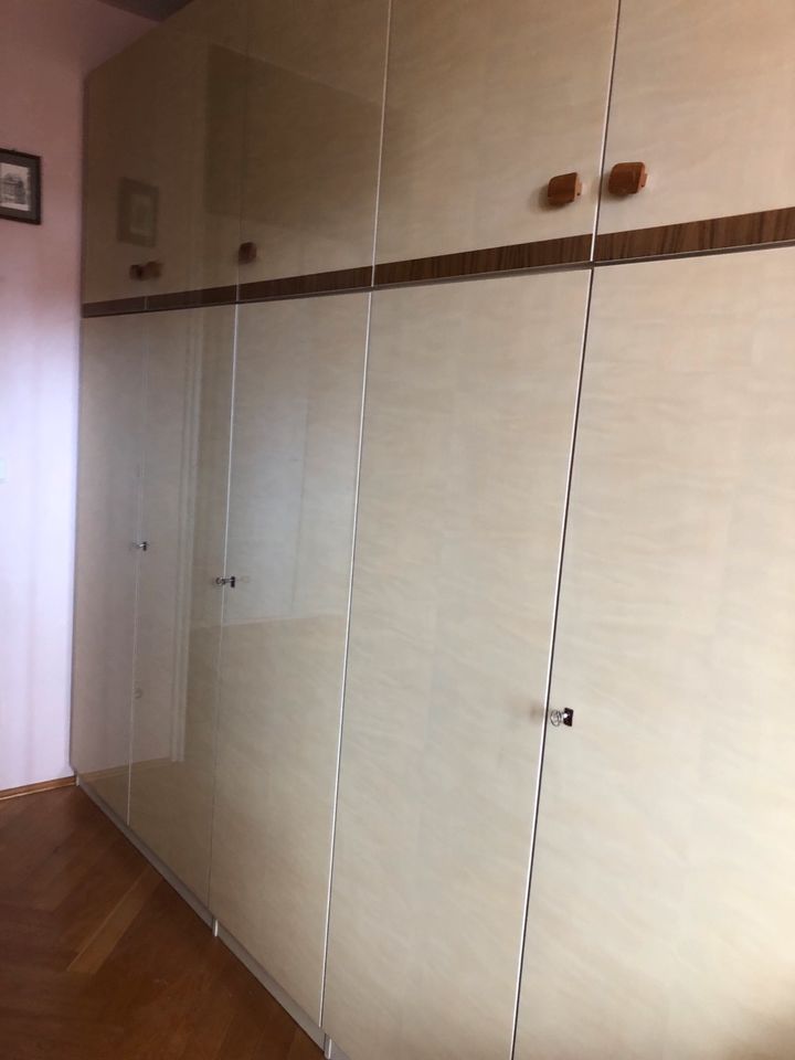 Original 50er / 60er Jahre Kleiderschrank in Nürnberg (Mittelfr)