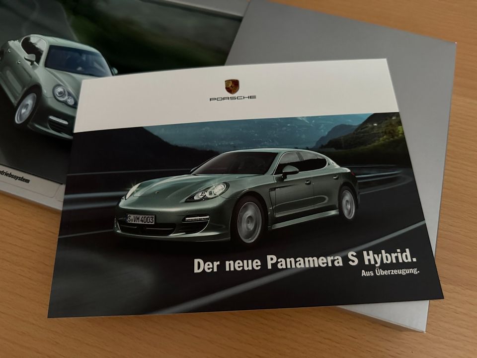 Porsche Prospekt Box: Panamera S Hybrid 2011 - 32 Seiten in Bingen