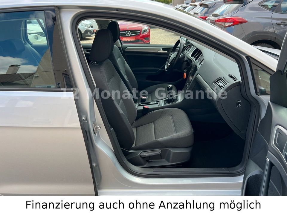 Volkswagen Golf VII Lim. Comfortline BMT 1 Hand Top Zustand in Stuttgart