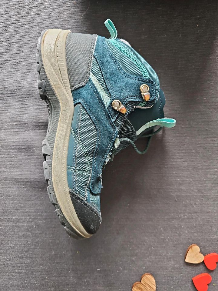 Quechua Wanderschuhe Größe 38 in Berlin