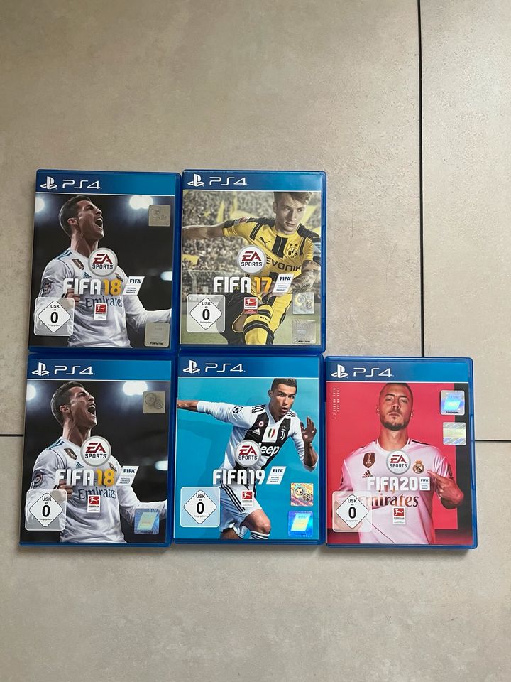 Ps4 Spiele FIFA 17,18,19,20 in Pfullingen