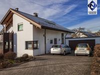 Gepflegtes, freistehendes 2-Familienhaus in gefragter Wohnlage - Baden-Württemberg - Ebersbach an der Fils Vorschau