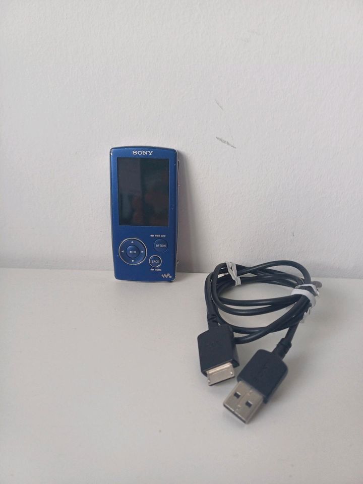MP3 Player Sony NWZ-A818 mit Kabel in Bonn