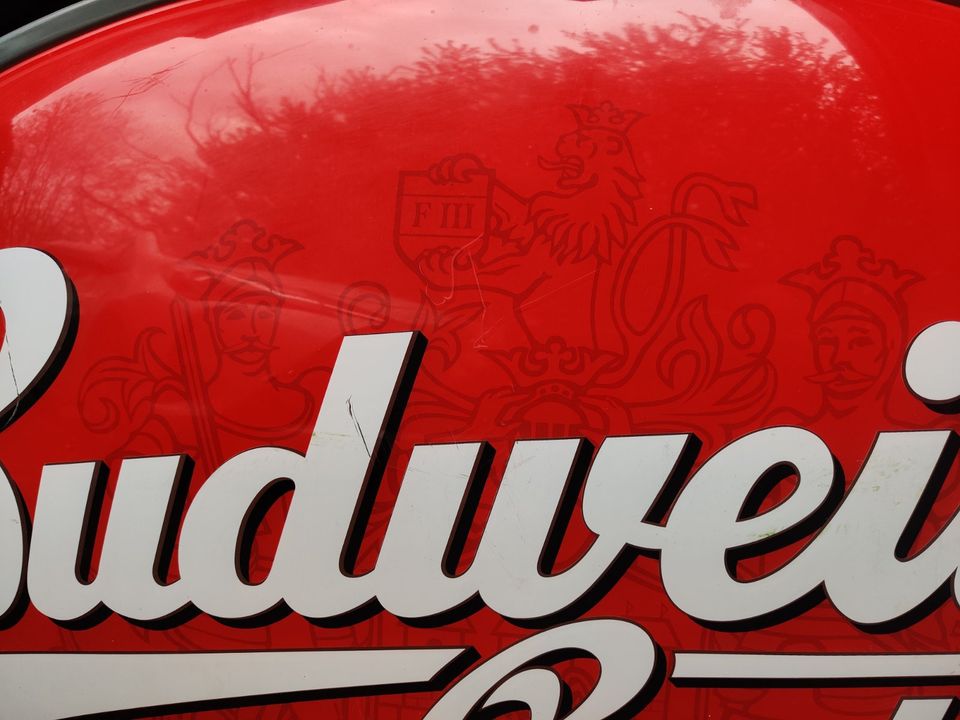 Budweiser Budvar Leuchtreklame Werbeschild 110cm Außenbereich in Olfen