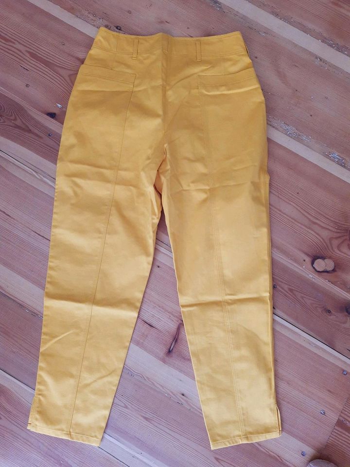 Jeans hoch taliert Gr. 42 XL neu gelb Jacke gratis Set Vintage in Berlin
