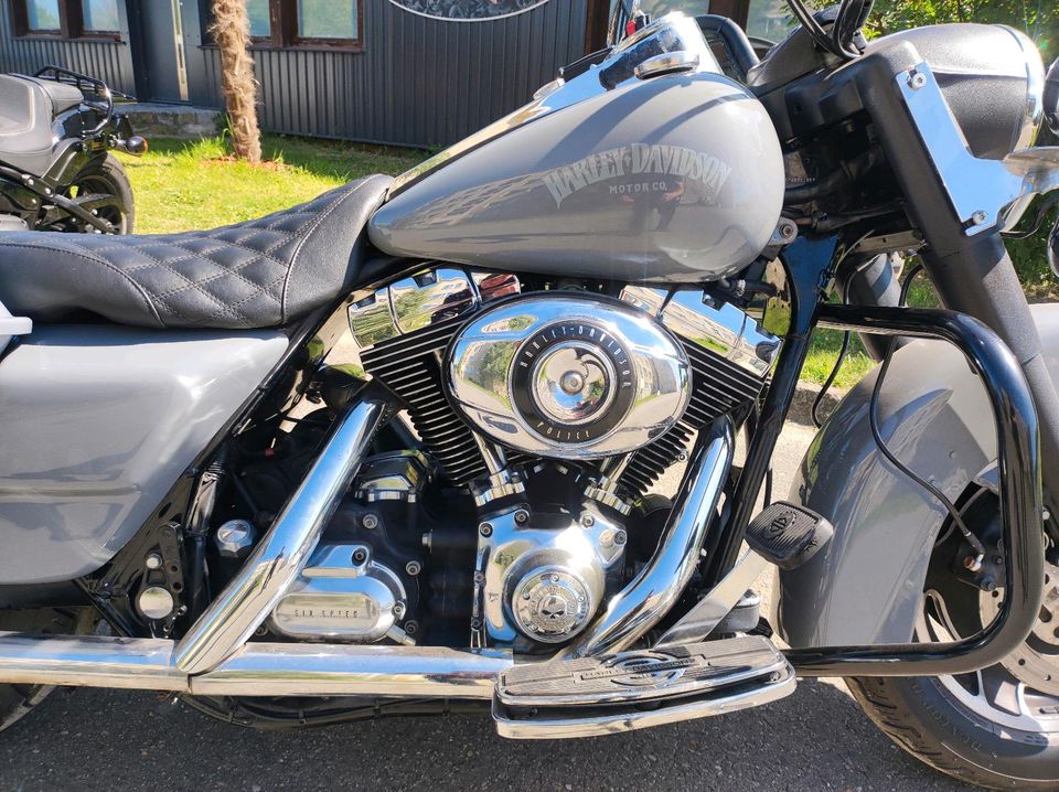 Harley*Road King*Police*1690* in Neubrandenburg