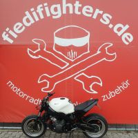 Streetfighter Honda CBR 900 SC33 Rahmen Schwinge Gabelbrücke Bayern - Mantel Vorschau