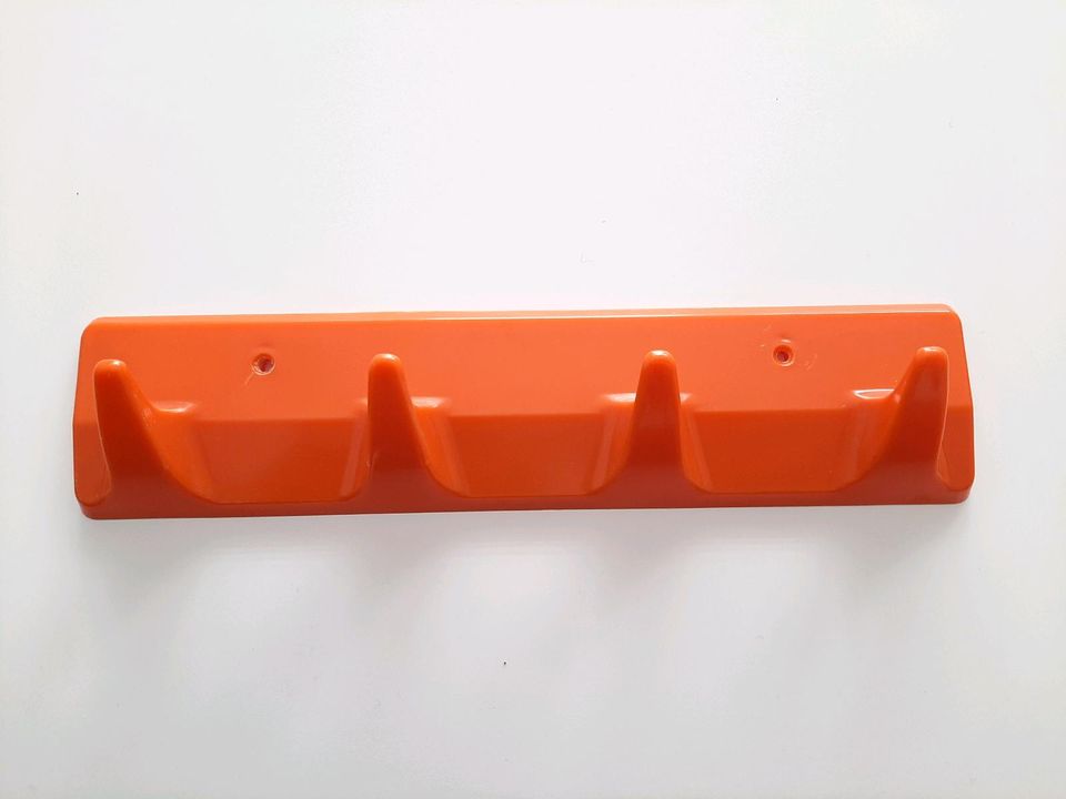 DDR Toiletten - Papierspender + Hakenleiste (Kultfarbe Orange) in Großenhain