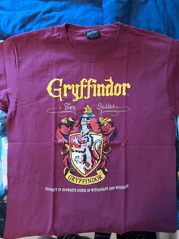 Harry Potter Gryffindor T-Shirt neuwertig in Schorfheide