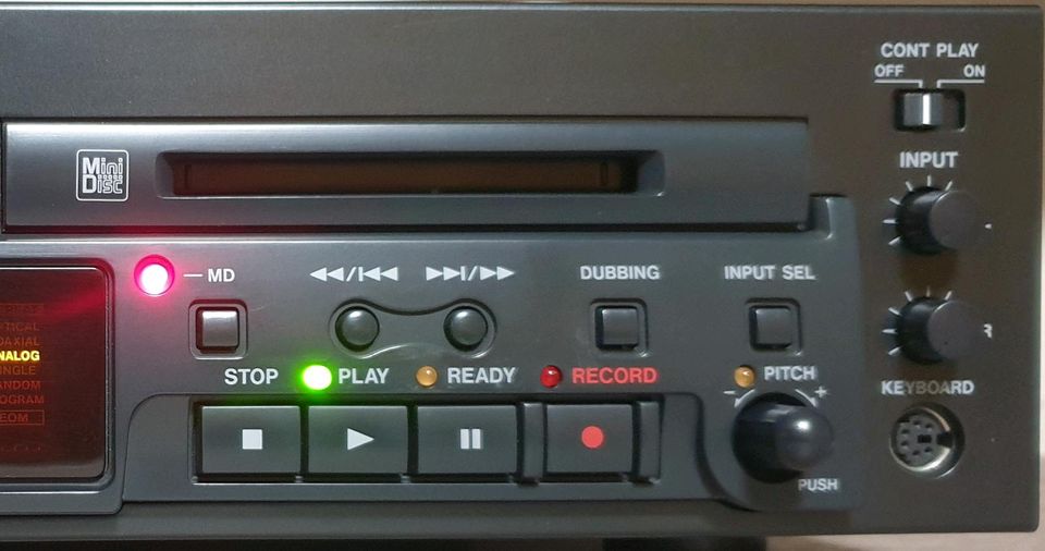 Tascam MD-CD1 CD/Minidisc Recorder/Player Mit Fernbedienung. in Köln
