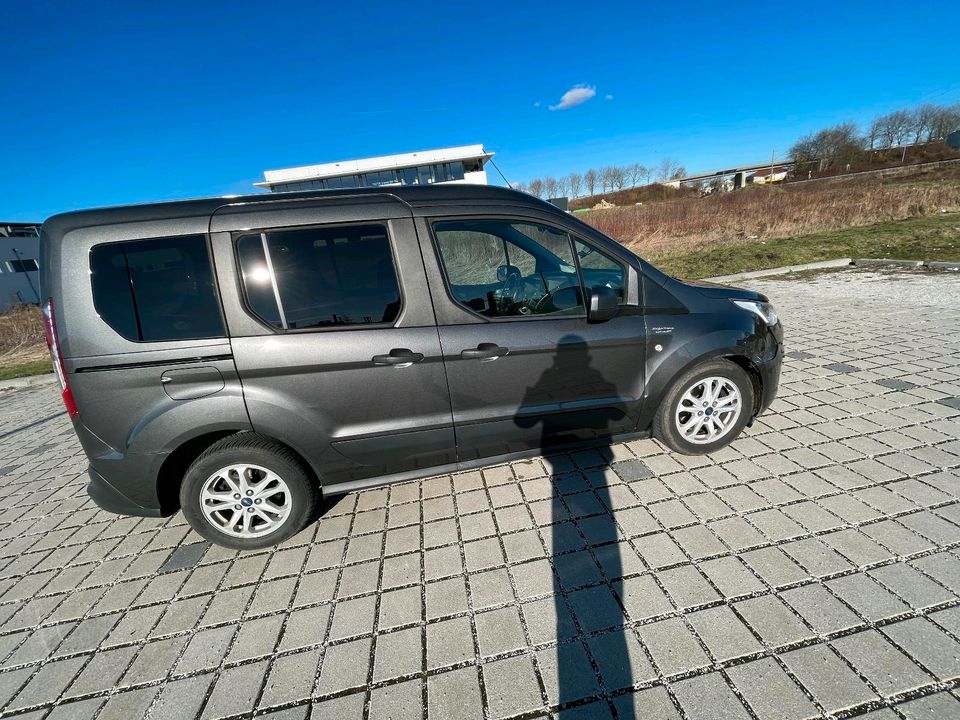 Ford Tourneo in Landshut