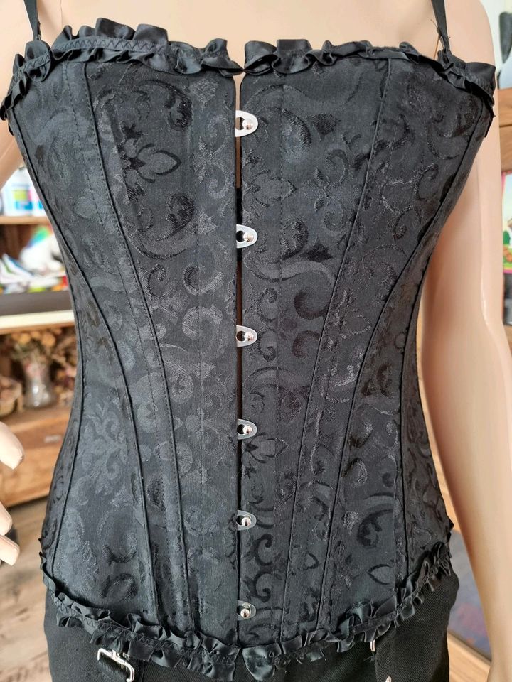 Schwarze Gothic Corsage Größe 4XL in Welle