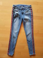 Jeans mit Streifen Gr. 152 Here + There Bayern - Leinach Vorschau