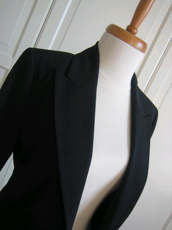 Blazer H&M 34 XS 36 S schwarz Streifen Business Anzug Jacket in Kiel