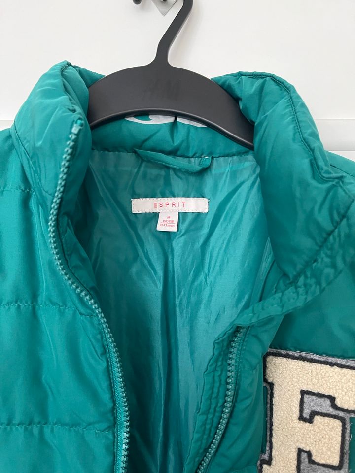 Winterjacke Esprit Größe 152/158 in Chemnitz