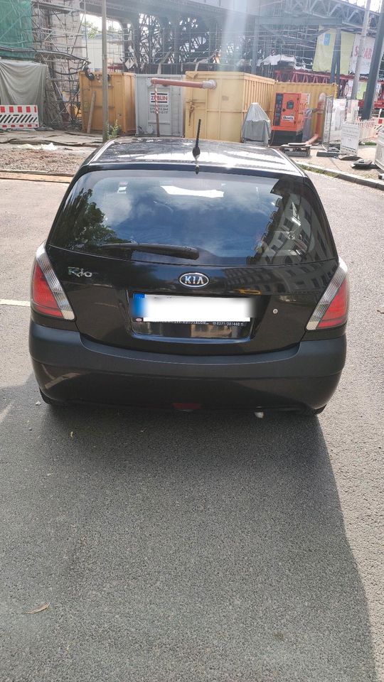 Kia Rio II 1.4 in Chemnitz