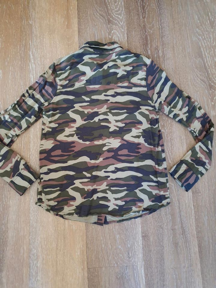 forever21 Bluse Hemd camouflage Damen Gr. S 36 in Regenstauf