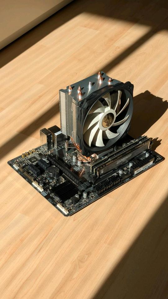 Intel i7-7700/16GB RAM auf Mainboard mit Alpenföhn Lüfter in München