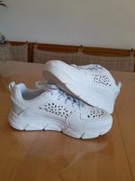 Schuhe weiß Sachsen - Marienberg Vorschau