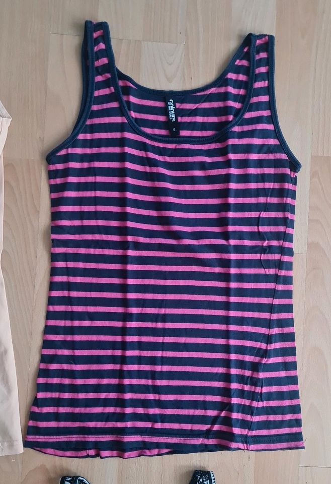 Paket Tops * Trägertop * Gr. S * Esprit, Billabong in Rohrdorf