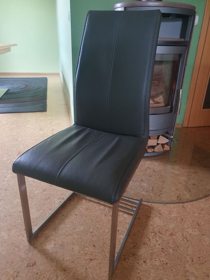 Lederstuhl / Schwinger (echt Leder) 4 Stühle in Rathenow