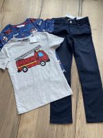 H&M blaue Stretch-Jeans & 2 T-Shirts Feuerwehr neu in 122-128 Thüringen - Aschenhausen Vorschau