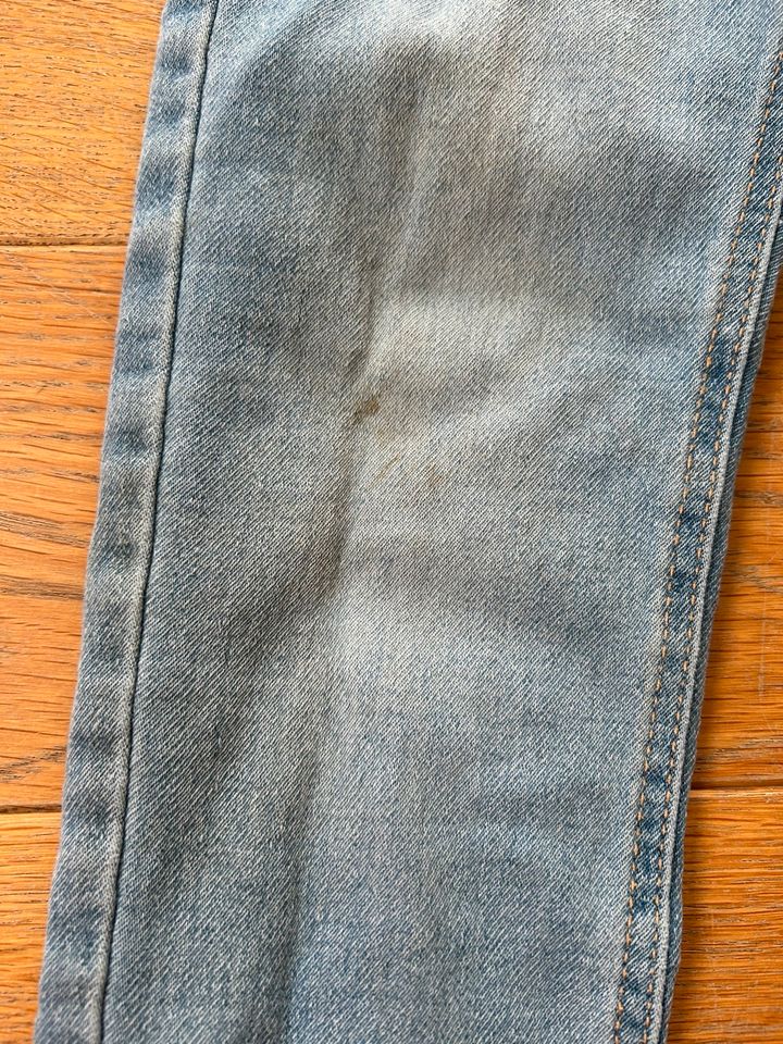 Schöne weiche skinny  Jeans Gr. 140/146 in Lüdenscheid