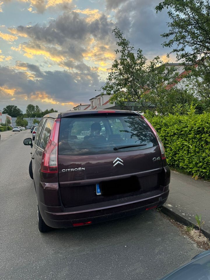 Citroën auto 7 Person  2 Liter Benzin in Hamburg