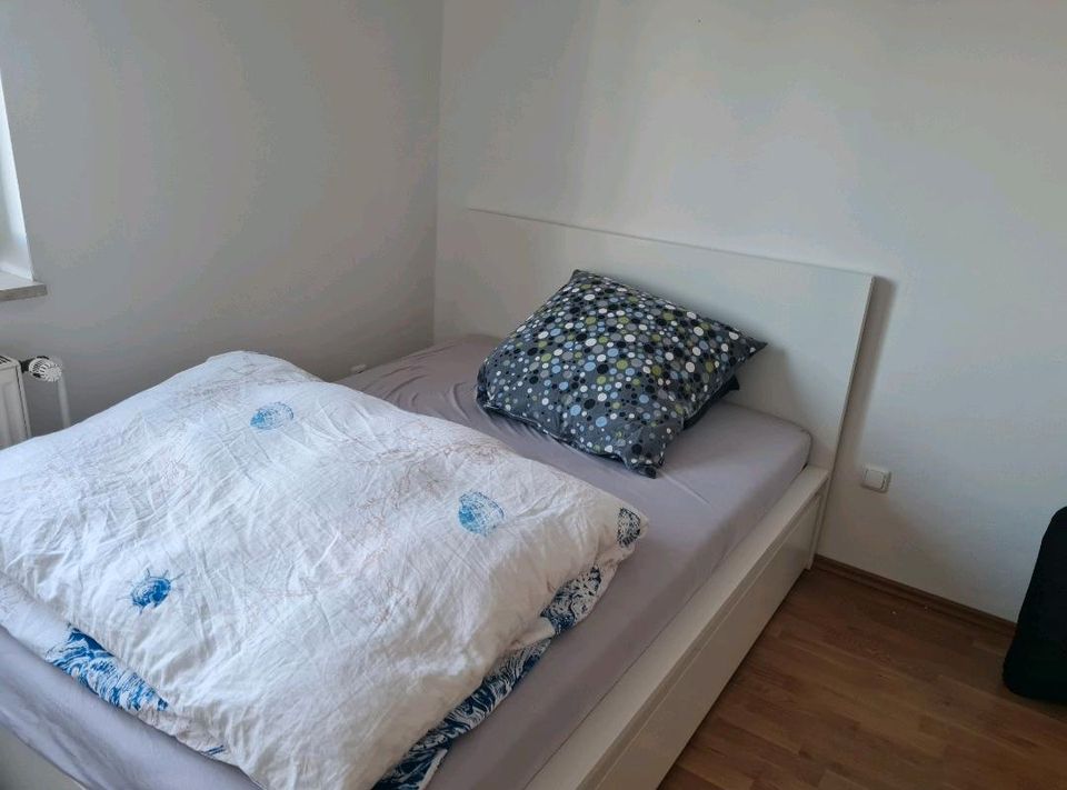 Malm-Bett weiß 140x200 cm inkl. Zubehör in Recklinghausen