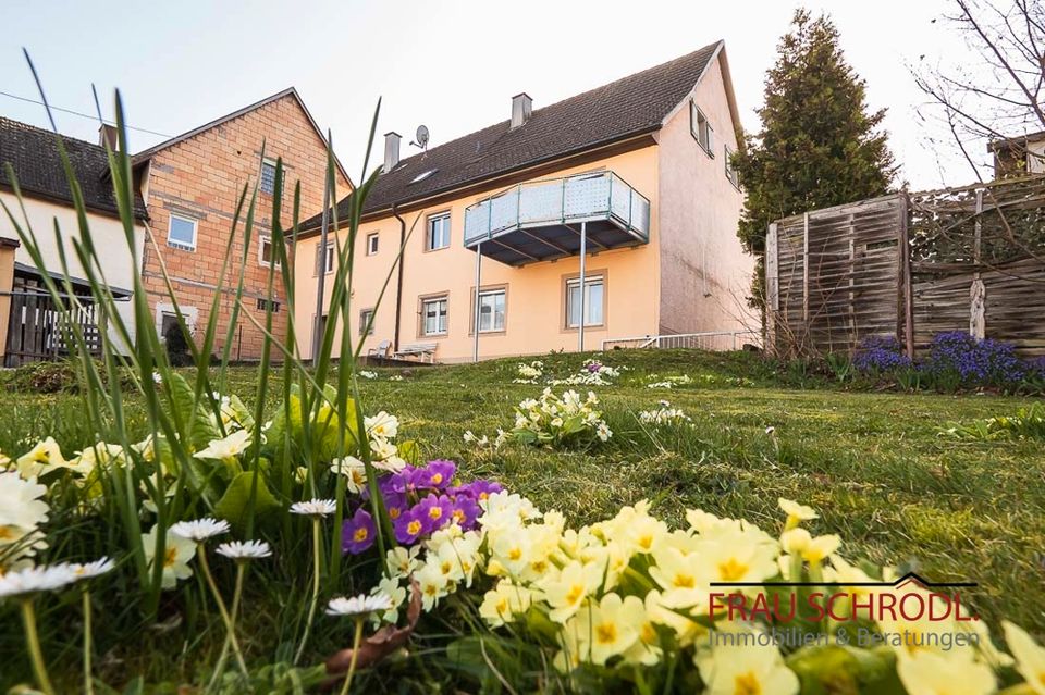 Mehrfamilienhaus mit Potential auf großem Grundstück im schönen Randegg in Gottmadingen