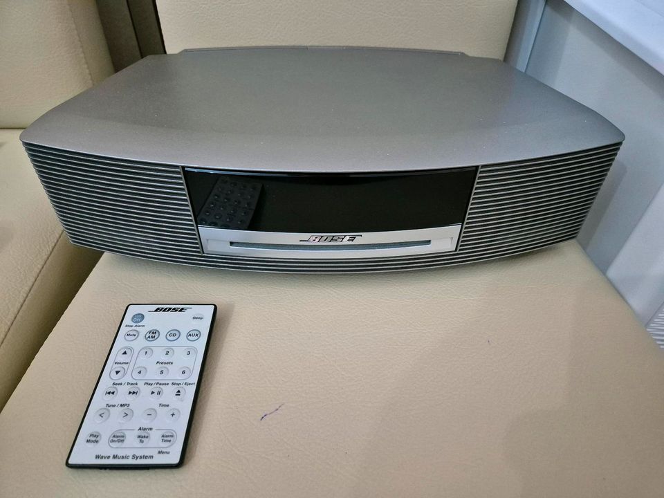 Bose Wave Music system  Silber in Geseke