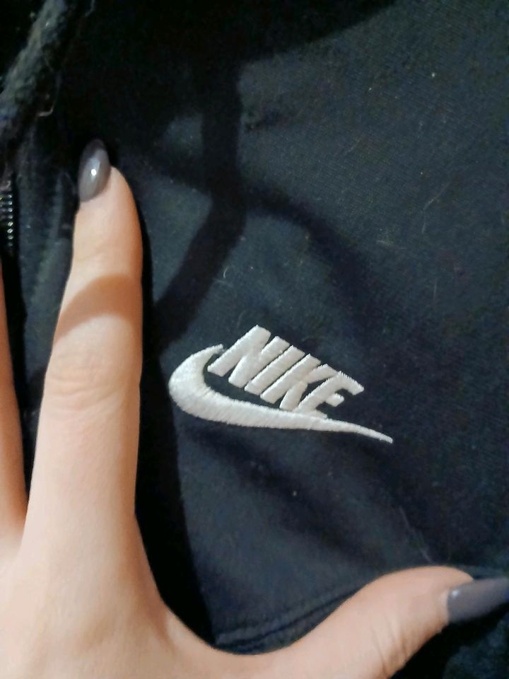 Nike Weste Jacke schwarz in Bellheim