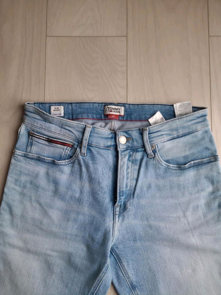 Jeans Shorts Tommy Hilfiger Gr. 31 in Hiddenhausen