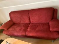 Fernsehcouch Sofa Velour Rot 2 Sitzer Metallfüße Top Zustand Nordrhein-Westfalen - Winterberg Vorschau