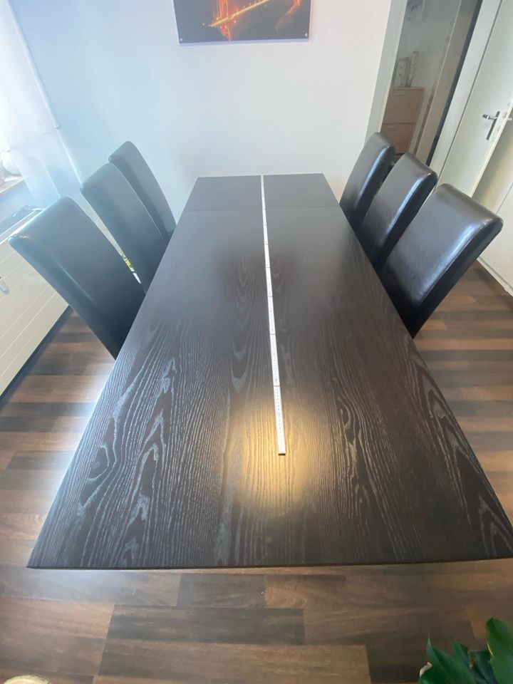 Wohnzimmer Esszimmer Tisch Küchentisch Stühle Holz braun in Bottrop
