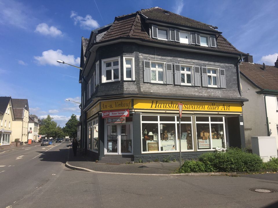 Küche, Einbauküche , Elektroherd Bauknecht , weiß in Gummersbach